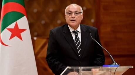 وزير الخارجية الجزائري: ما تعيشه القضية الفلسطينية يدفعنا للتحرك لفرض حل الدولتين