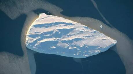أين انتهى المطاف بالجبل الجليدي الذي أغرق "تيتانيك"؟