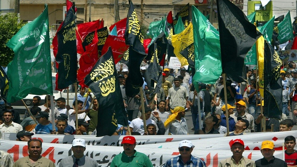 "شهداء الأقصى" التابعة لـ"فتح" تطالب بمحاسبة قتلة أبو الفول.. "حماس" و"الجهاد" تدعوان لـ"وحدة الصف"