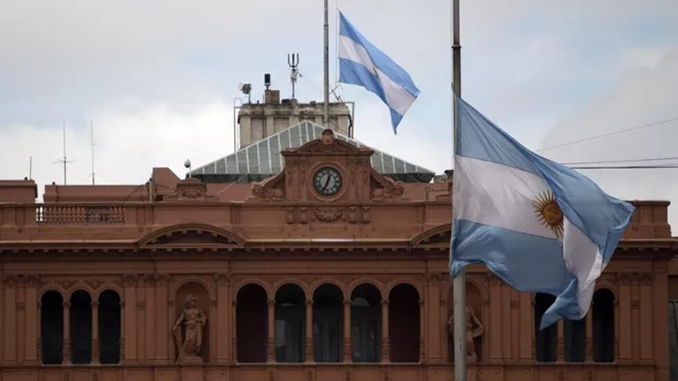 تفاصيل غرق "شيفيلد" البريطانية..