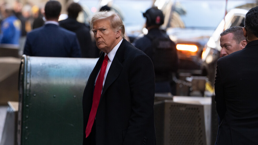 "ديلي تلغراف": ترامب وضع خطة لتسوية سلمية للنزاع في أوكرانيا