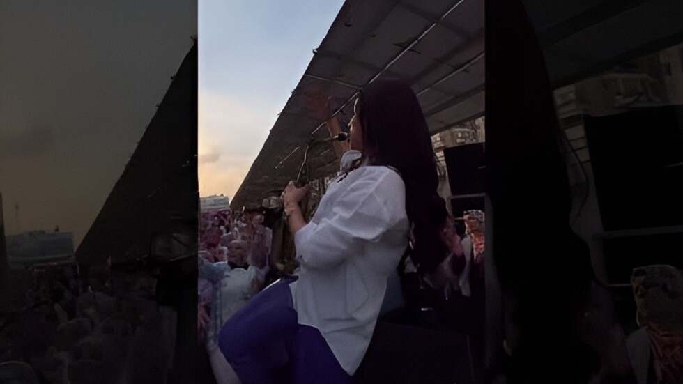 زعموا أنه صور في جامعة مصرية.. فيديو عزف وغناء ورقص يثير "جدلا افتراضيا" (فيديو)