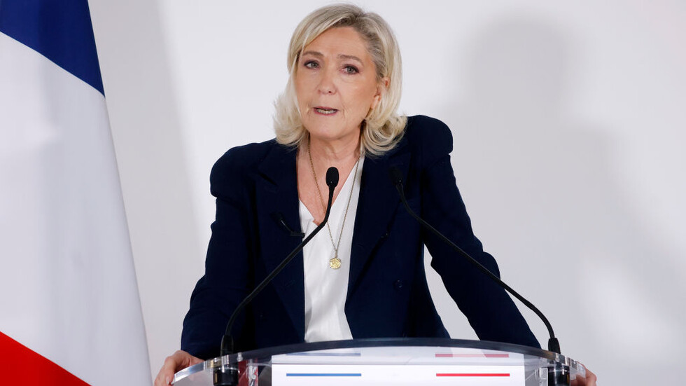 لوبان توضح خلفية تصريحات ماكرون حول إرسال قوات إلى أوكرانيا