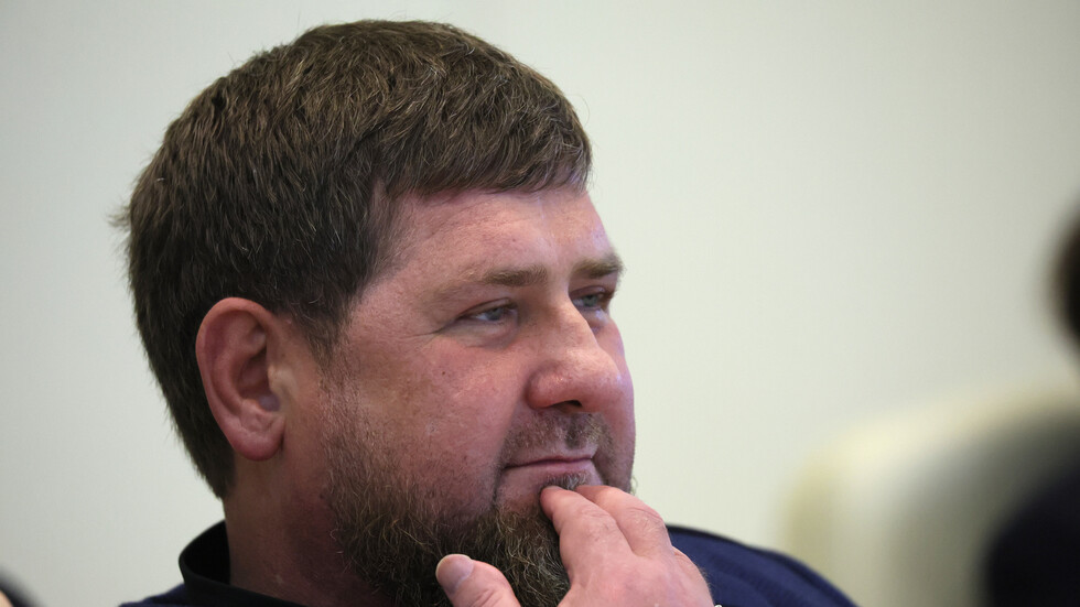 قديروف يحدد مقاطعات يجب السيطرة عليها خلال شهر قبل "إجبار زيلينسكي على التوقيع"