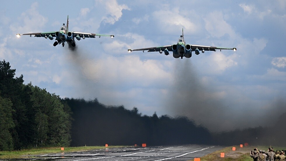 بيلاروس تجري اختبارا مفاجئا لحاملات الأسلحة النووية التكتيكية