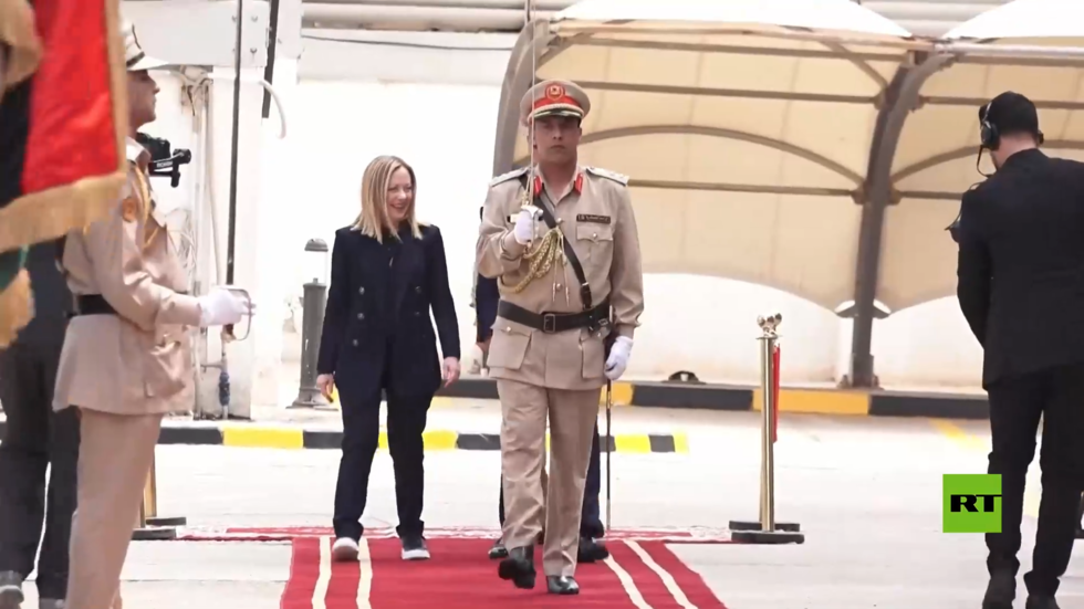 ميلوني تصل إلي ليبيا وتلتقي مع الدبيبة