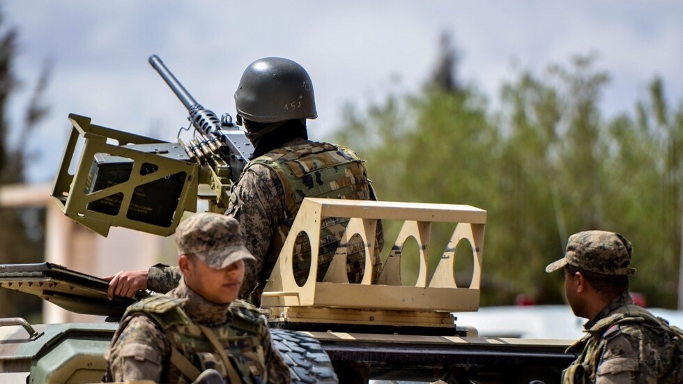 بحوزته مخدرات.. السلطات التونسية تلقي القبض على "عنصر تكفيري" مطلوب