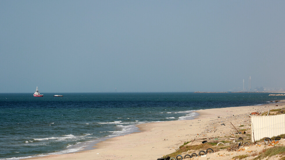 البنتاغون يعلن إنجاز الجيش الأمريكي بناء الميناء العائم قبالة غزة