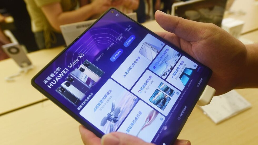 الولايات المتحدة تلغي بعض تراخيص توريد الرقائق لشركة "هواوي"