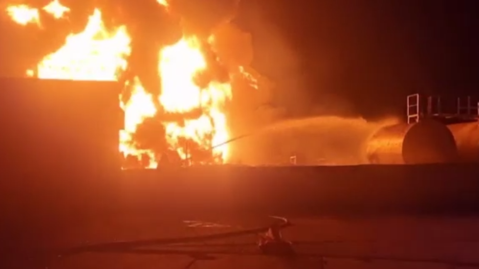 حاكم جمهورية لوغانسك يرجح استخدام قوات كييف صواريخ "ATACMS" الأمريكية لاستهداف مستودع النفط