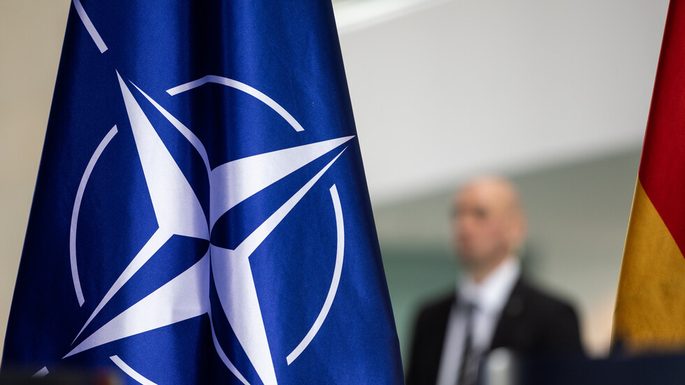 نائب الأمين العام للناتو يوضح موقف الحلف من إرسال القوات إلى أوكرانيا