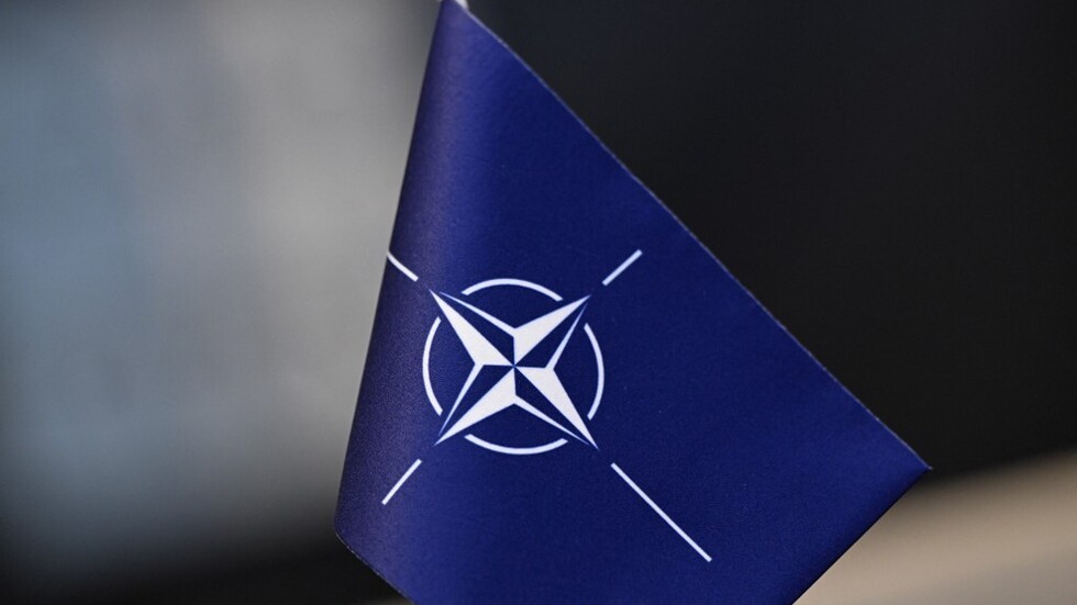 وزراء دفاع "الناتو" يعلنون عن اجتماع مع نظيرهم الأوكراني في بروكسل