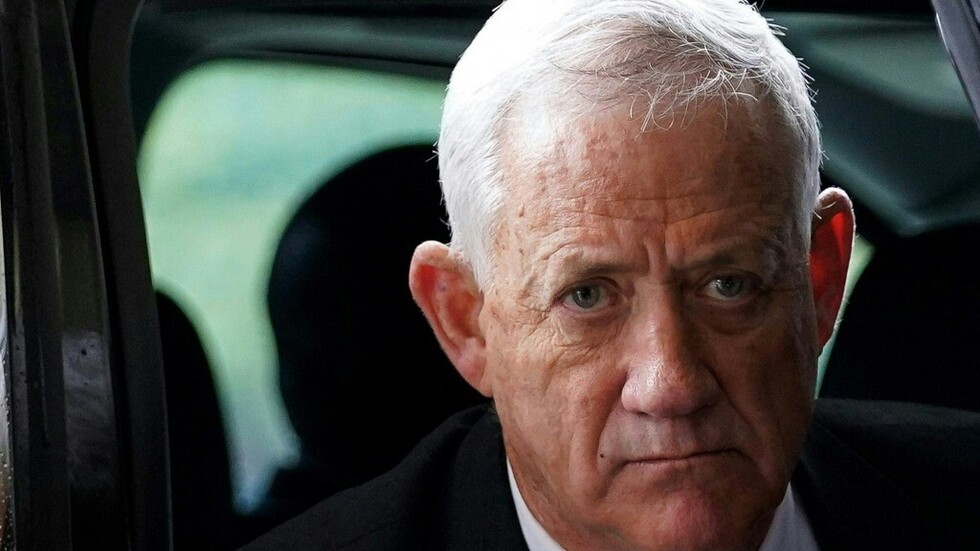 غانتس يهاجم نتنياهو: إسرائيل بحاجة إلى جنود وليس لمناورات سياسية تمزق الشعب أثناء الحرب