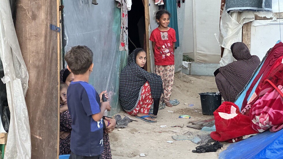 "الأونروا" تكشف أعداد الفلسطينيين الذي أجبروا على الفرار من رفح منذ بدء الهجوم الإسرائيلي عليها