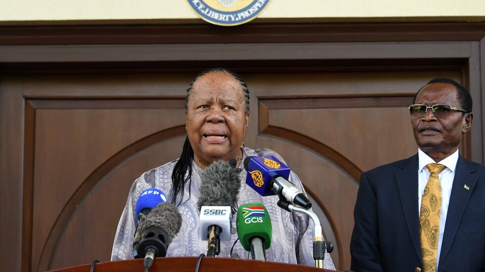  وزيرة خارجية جنوب إفريقيا: ما يحدث في فلسطين فصل عنصري