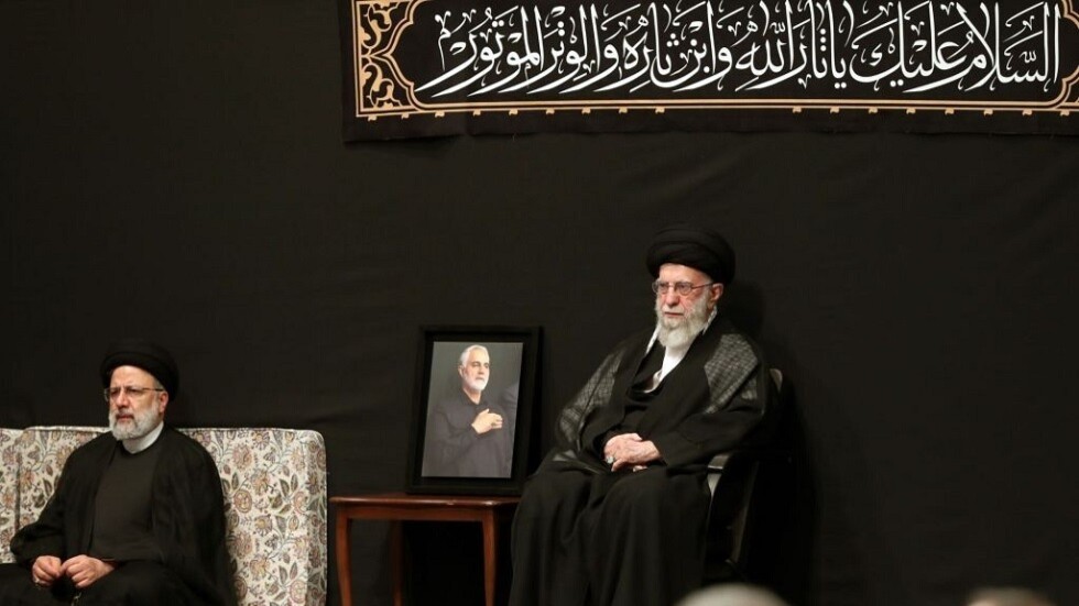 هدية من خامنئي.. العثور على خاتم الرئيس الإيراني إبراهيم رئيسي (صورة + فيديو)