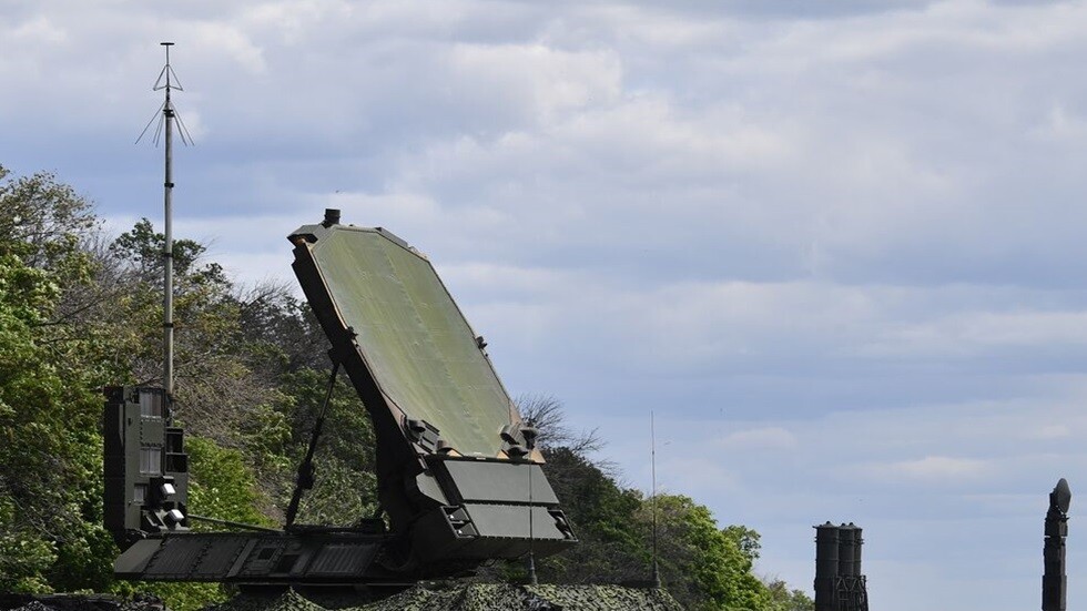 الدفاعات الجوية الروسية تعترض صاروخ "نبتون" المضاد للسفن و29 قذيفة صاروخية فوق مقاطعة بيلغورود