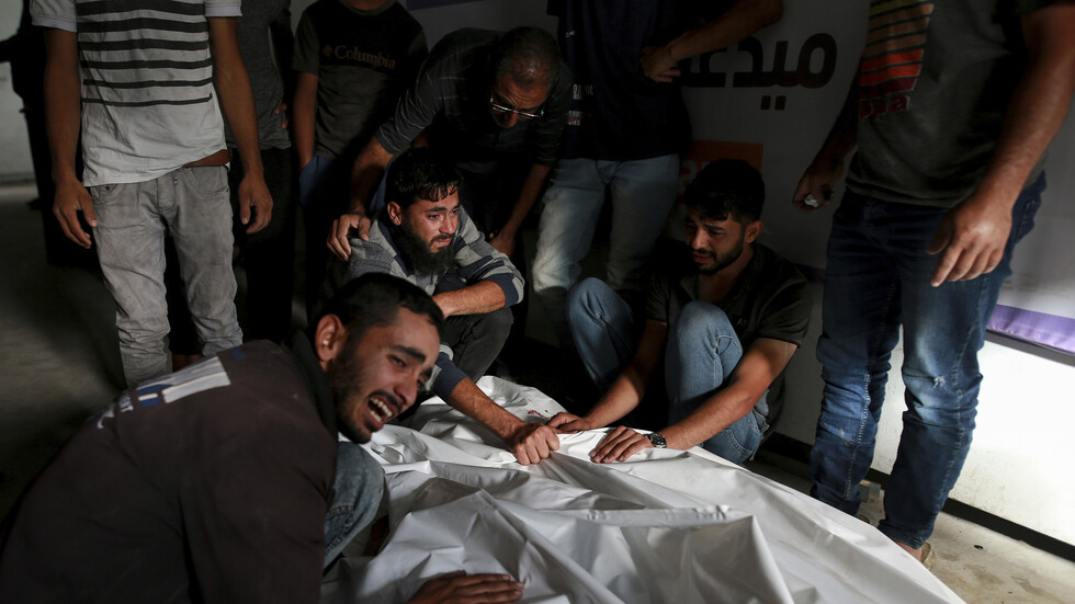 "لا توجد مناطق آمنة للمدنيين".. ماكرون يستهجن الغارات الإسرائيلية على رفح