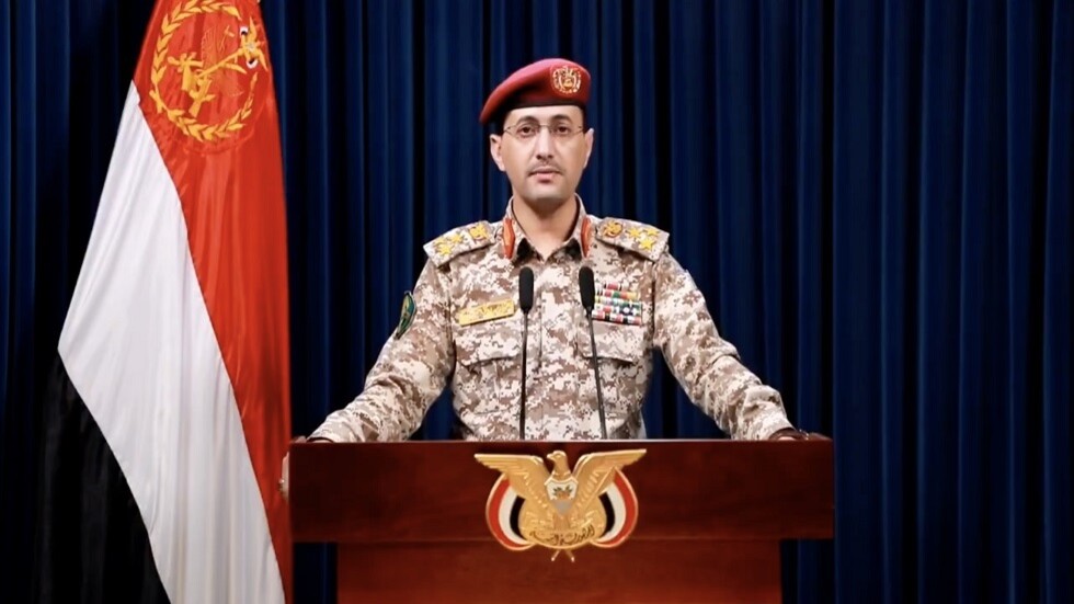 الحوثيون يعلنون تنفيذ 6 عمليات ضد 6 سفن في 3 بحار