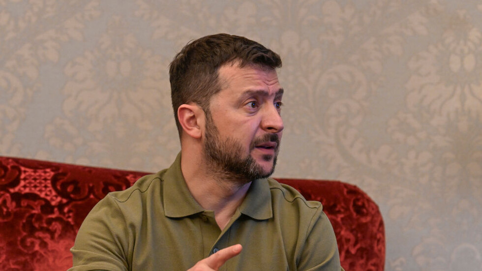 زيلينسكي ينتقد بايدن علنا بسبب رفضه حضور "قمة السلام" في سويسرا