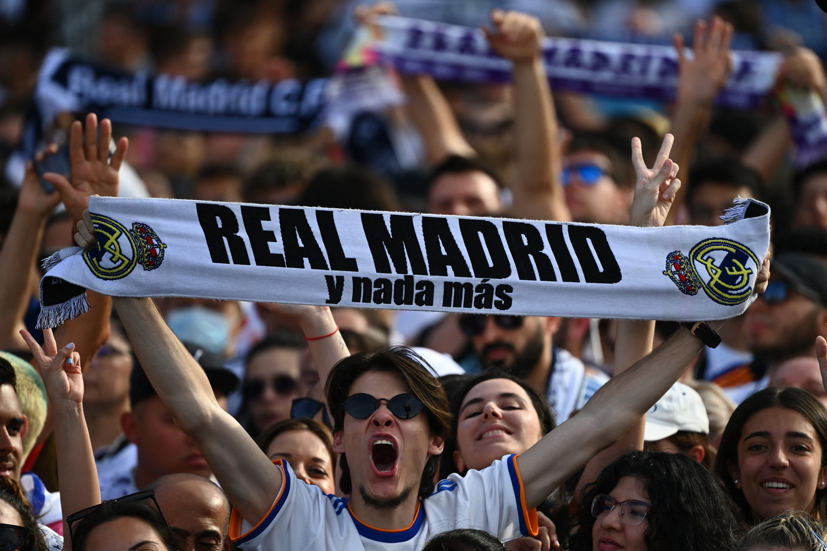 الاتحاد الأوروبي يستفز جماهير ريال مدريد بذكرى مؤلمة (فيديو)