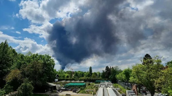 سحب دخان سام في سماء برلين والسلطات تصدر تنبيهات تحمل علامة 