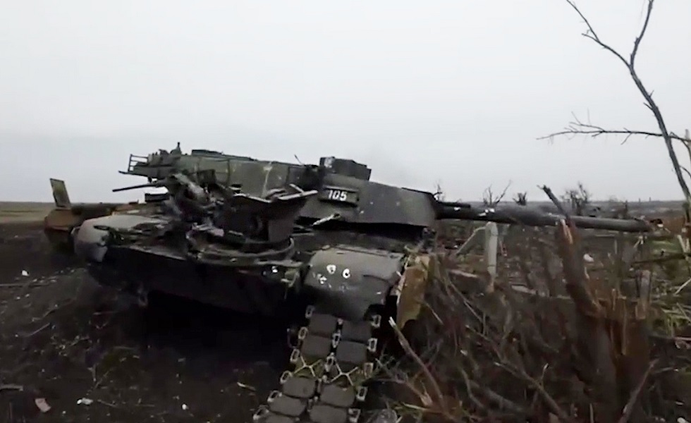الدفاع الروسية: تحييد 1220 جنديا أوكرانيا وتدمير دبابة 