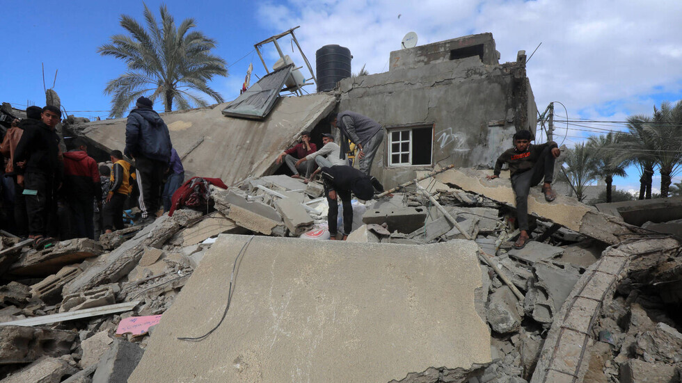 مكتب الإعلام الحكومي بغزة ينشر تحديثا لحصيلة الحرب: 3070 مجزرة و34622 قتيلا