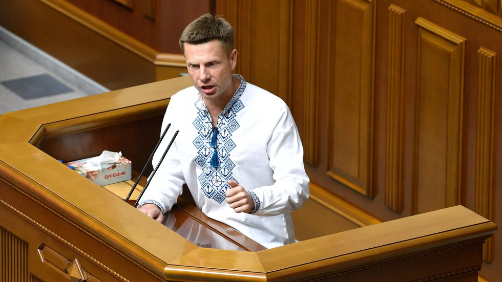 نائب أوكراني يعترف بإمكانية مطالبة كييف بإرسال قوات غربية دعما لها