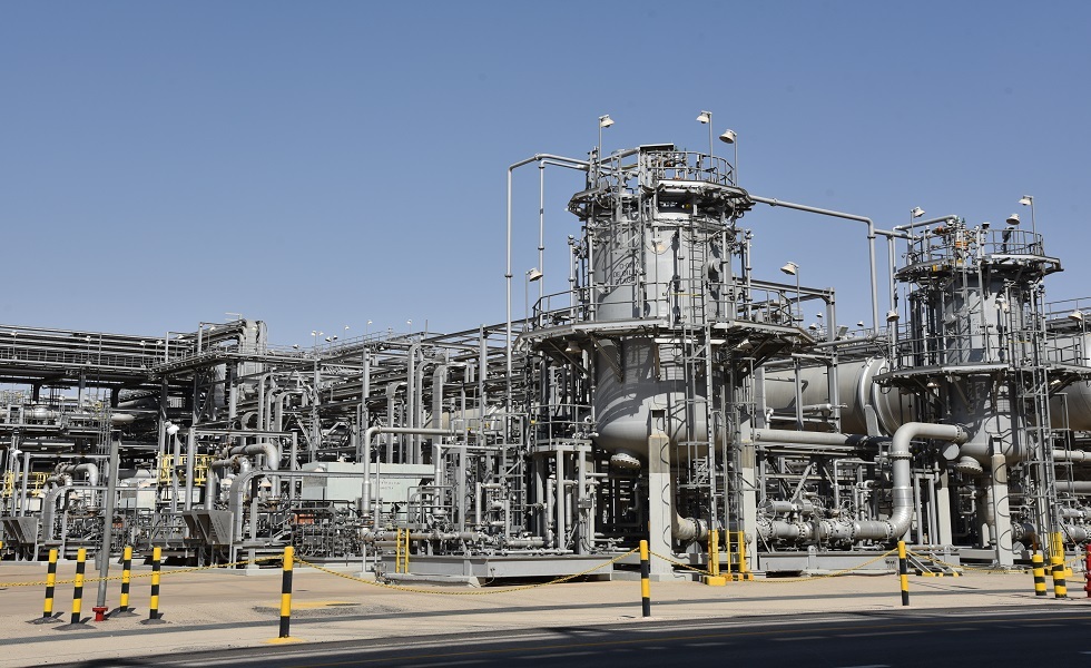السعودية ترفع أسعار النفط المصدر إلى آسيا للشهر الثالث على التوالي