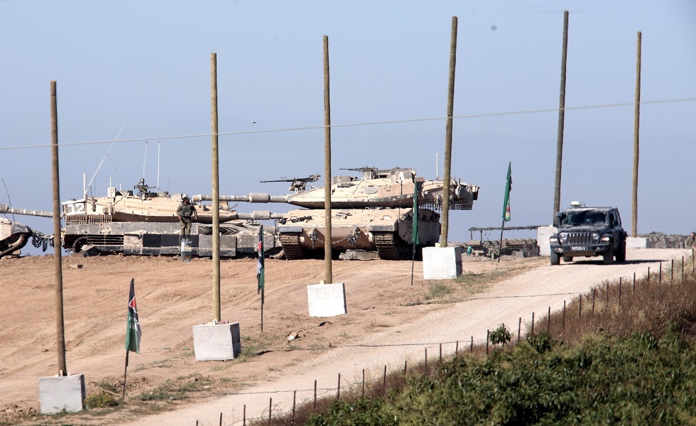 قوات الجيش الإسرائيلي عند معبر كرم أبو سالم لمواصلة العملية في رفح - 8 مايو 2024