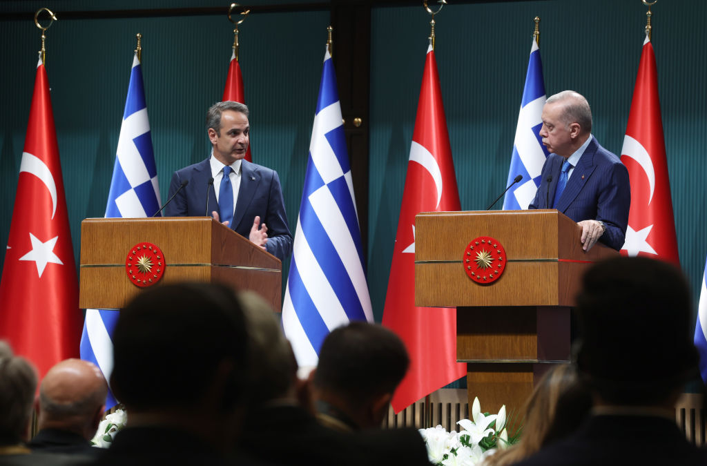 أردوغان يجادل رئيس الوزراء اليوناني بشأن 