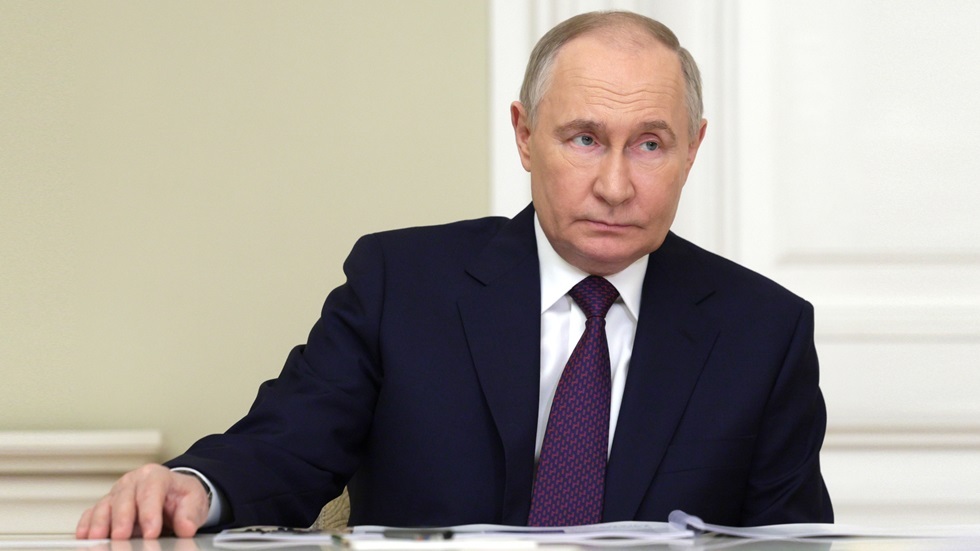 بوتين يوقع مراسيم تعيينات في الإدارة الرئاسية