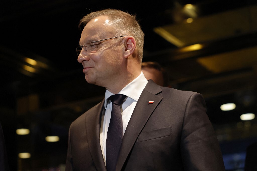 الرئيس البولندي يؤيد فكرة استحداث لجنة لبحث 