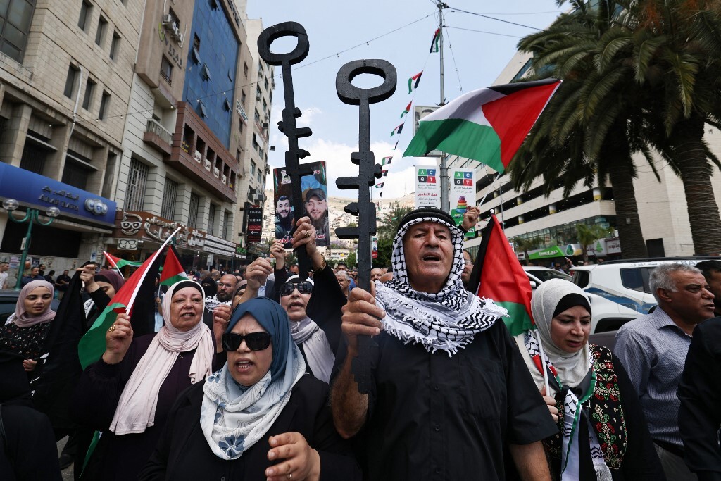 مقتل فلسطيني خلال تفريق القوات الإسرائيلية مسيرة لإحياء ذكرى النكبة الـ76