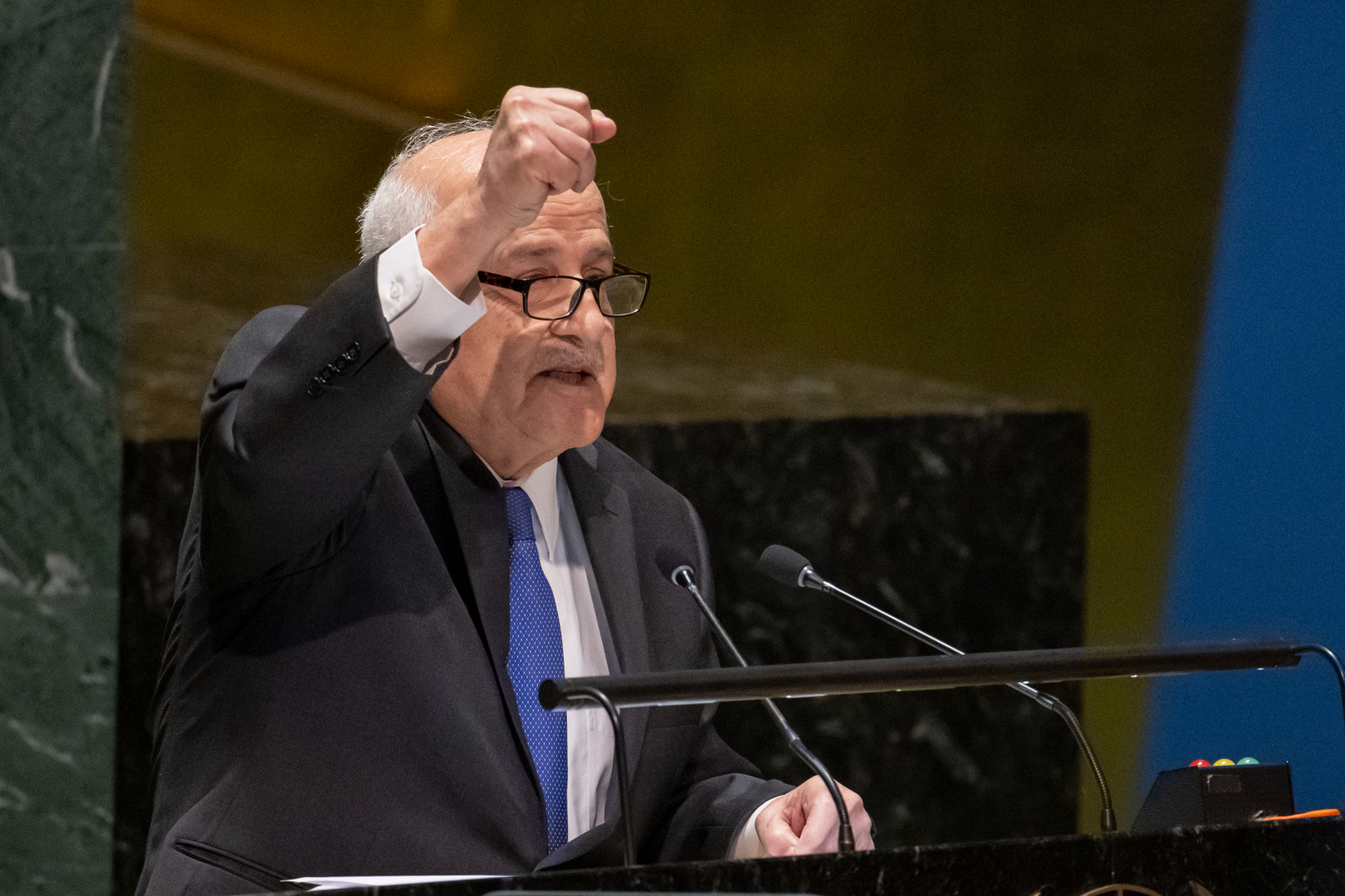 مندوب فلسطين لدى الأمم المتحدة رياض منصور بعد اعتماد قرار يدعم عضوية فلسطين الكاملة في الأمم المتحدة -11 مايو 2024.