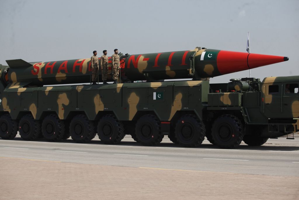 باكستان تعلن نجاح تجربة إطلاق صواريخ 