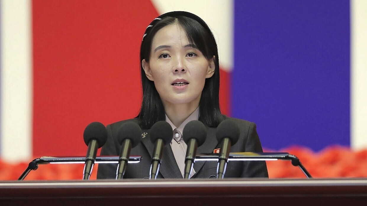 شقيقة كيم جونغ أون تتهم "قوى معادية" بنشر "تقارير سخيفة" عن صفقات أسلحة مع روسيا