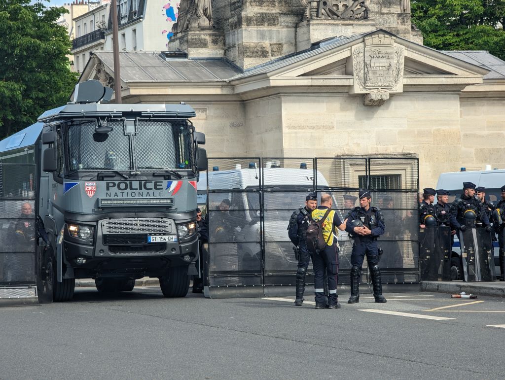 عناصر من الشرطة الفرنسية في العاصمة باريس، صورة تعبيرية.