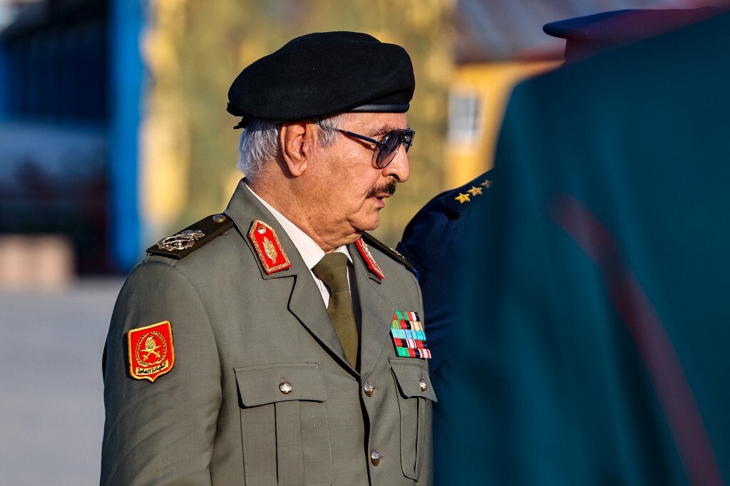القائد العام للقوات المسلحة الليبية خليفة حفتر