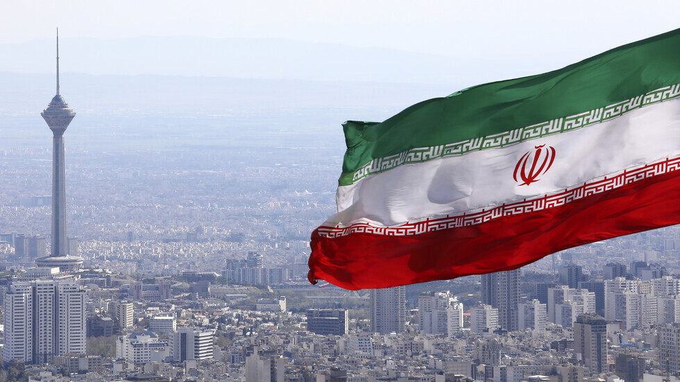 العلم الإيراني - أرشيف -