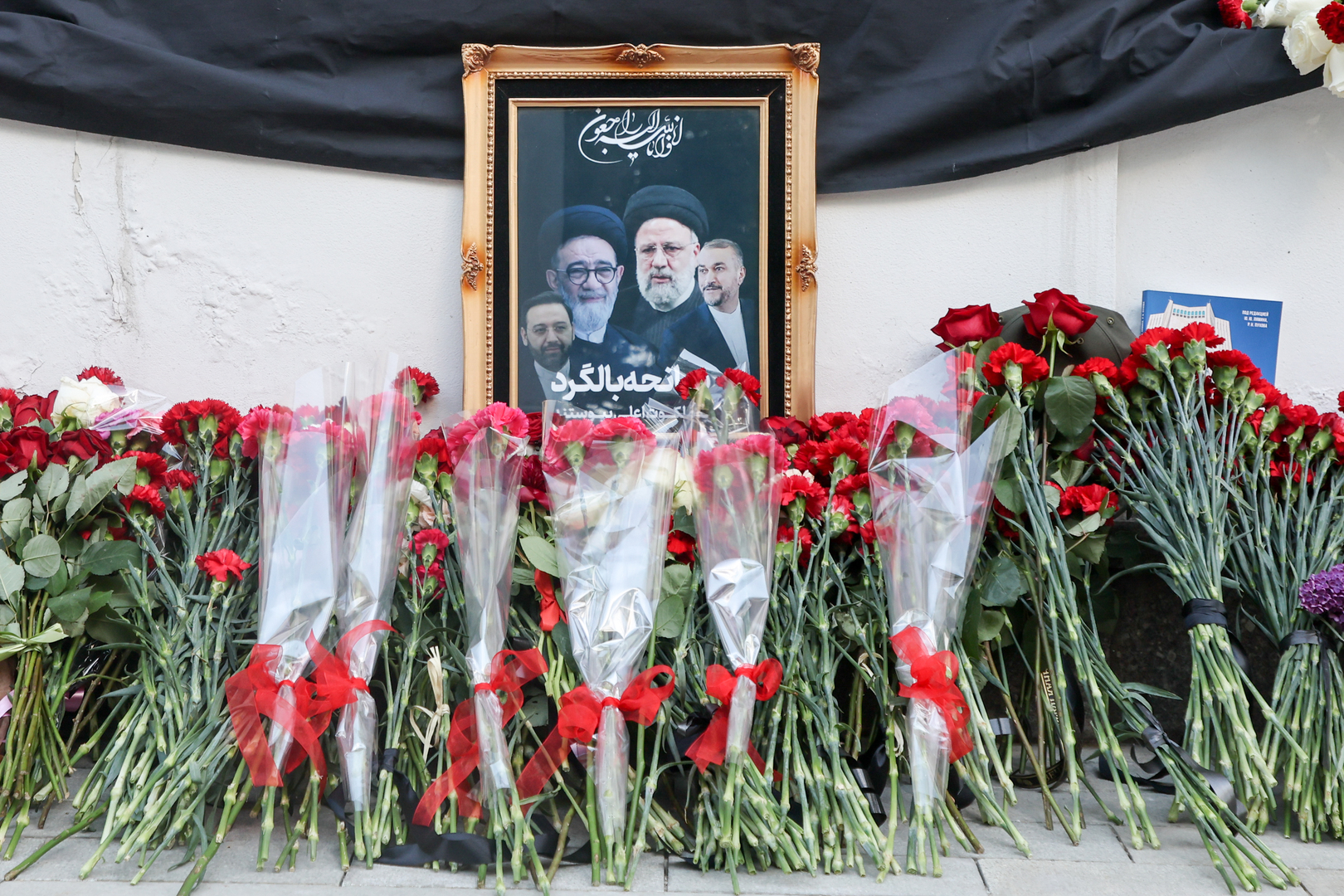 مراسم تشييع الرئيس الإيراني الراحل ورفاقه في مدينة تبريز