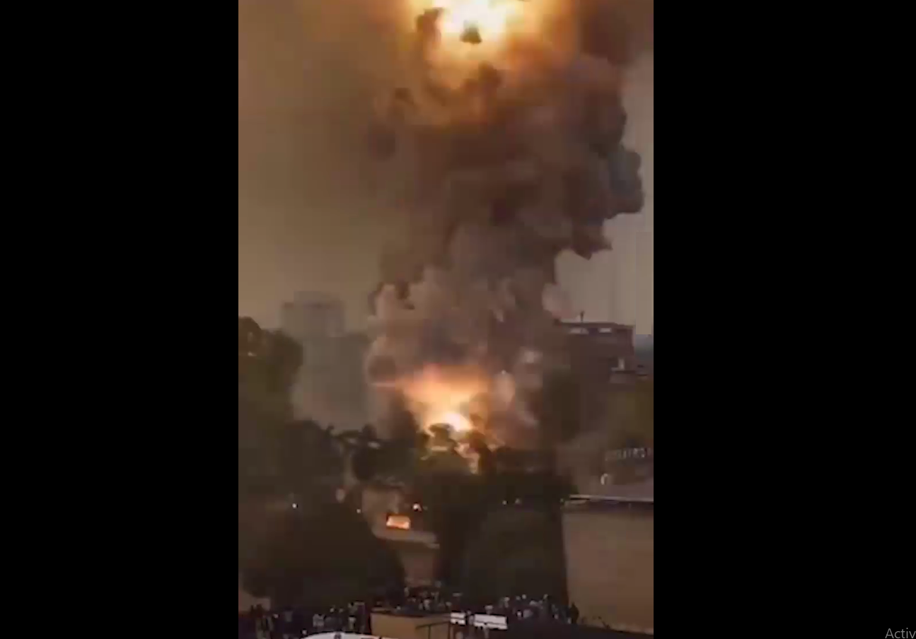 انفجار  في مصنع للألعاب النارية جنوب الهند (فيديو)