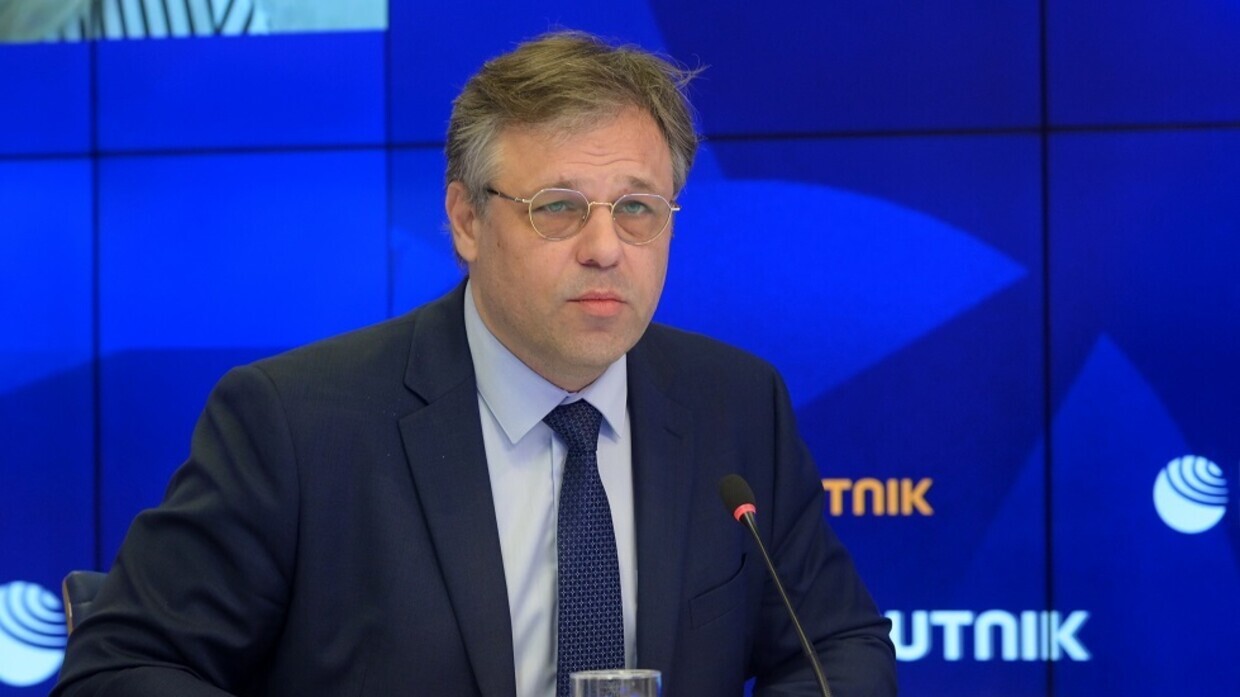 روديون ميروشنيك سفير الخارجية الروسية لشؤون التحقيق بجرائم كييف.