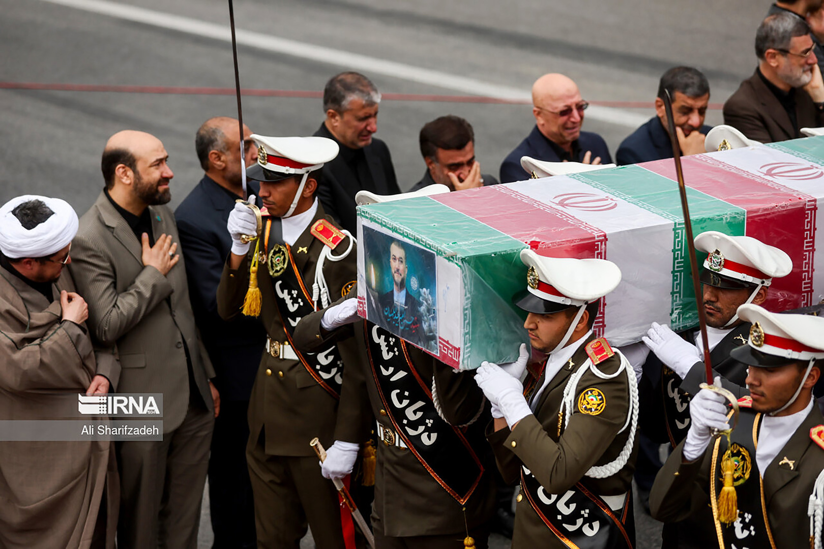 تشييع جثمان حسين أمير عبد اللهيان يوم الخميس