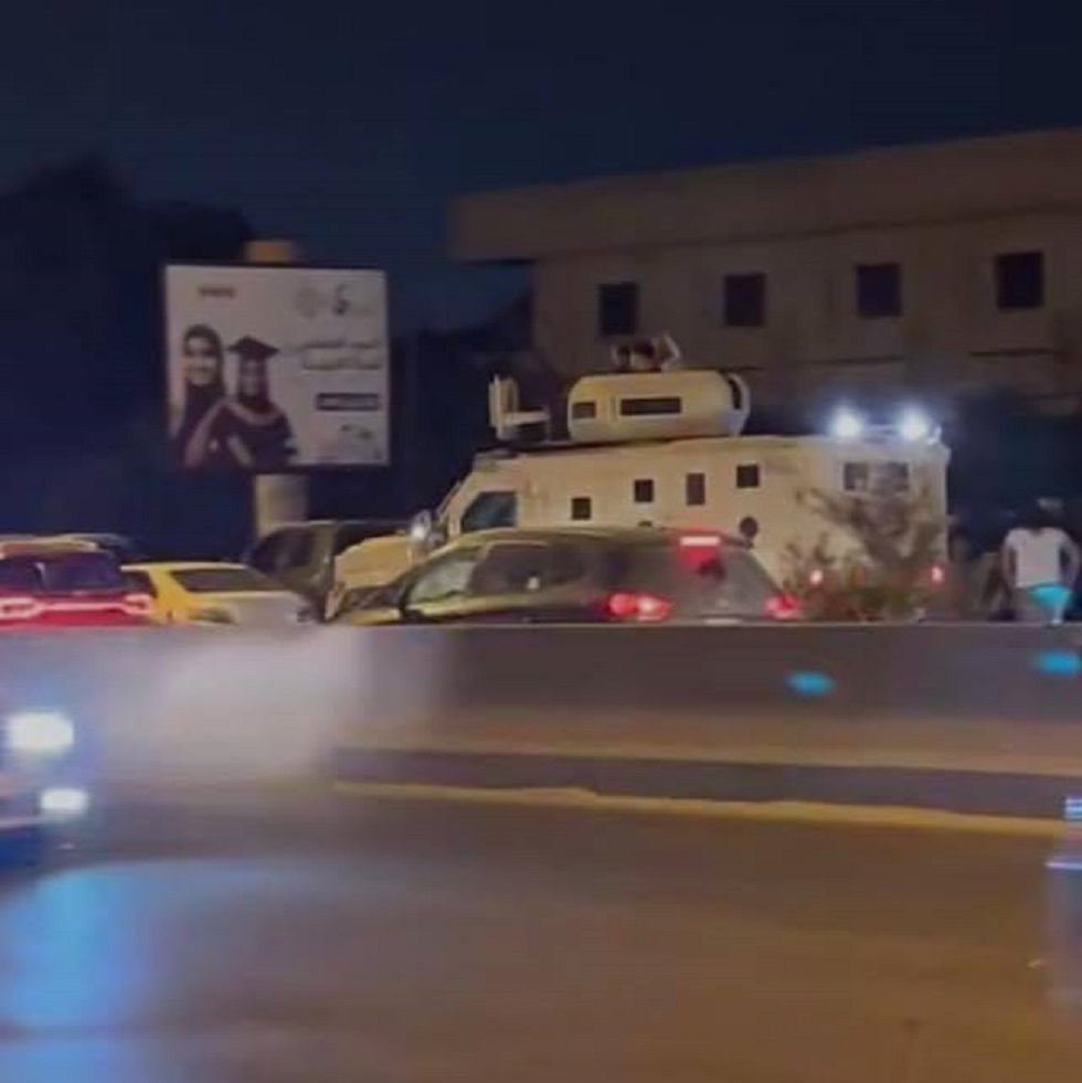 مراسل RT: استنفار أمني شرق العاصمة الليبية طرابلس (صور + فيديو)