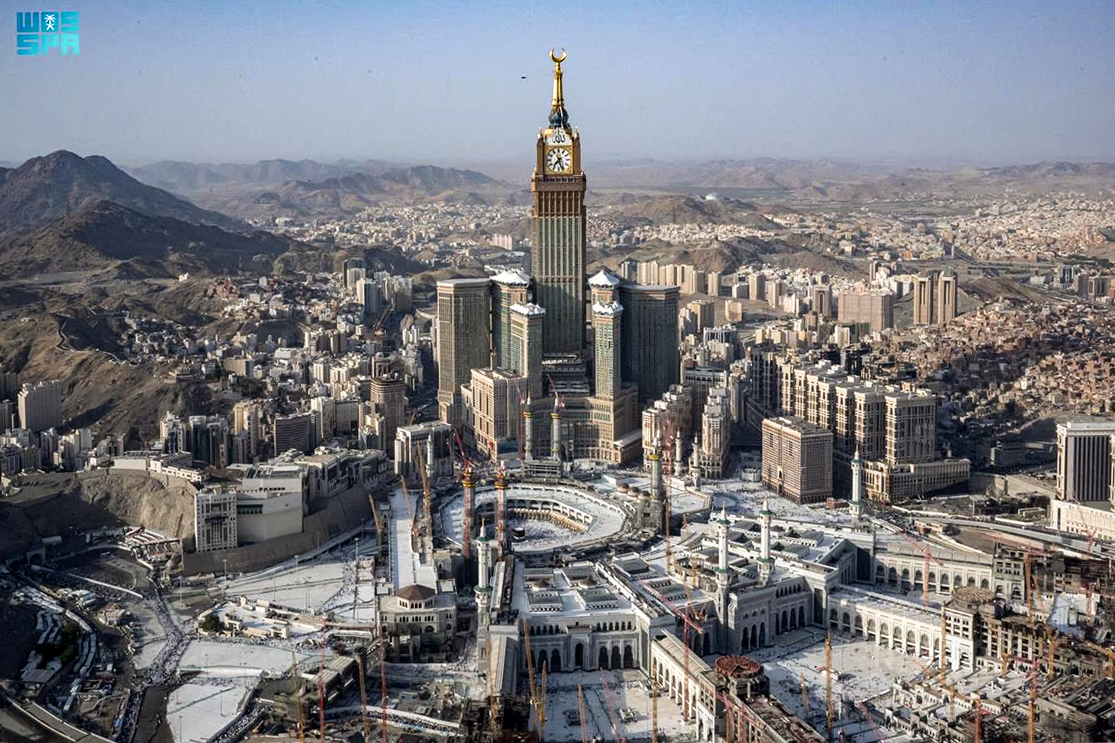 السعودية.. الداخلية تقرر عدم السماح بدخول مكة أو البقاء فيها لمن يحمل تأشيرة زيارة بكافة أنواعها