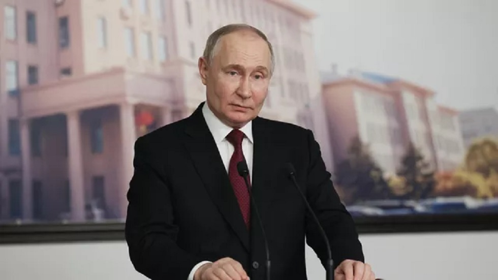 زيلينسكي: لا نستبعد إجراء مفاوضات مع روسيا عبر وسطاء