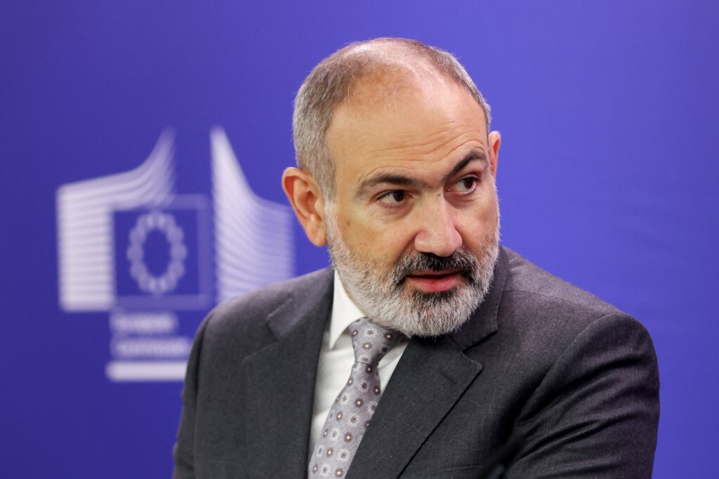 هبوط اضطراري لمروحية رئيس وزراء أرمينيا