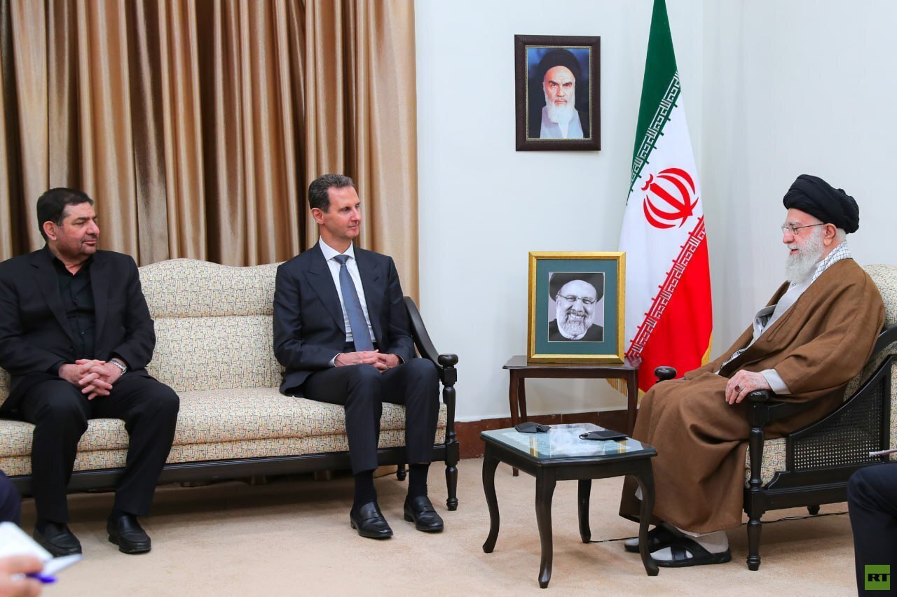 مراسلنا: المرشد الإيراني يستقبل الرئيس السوري بشار الأسد في طهران
